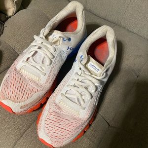 Under Armour men’s shoes